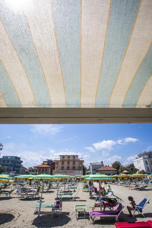 Hotel Eden Визербелла Экстерьер фото